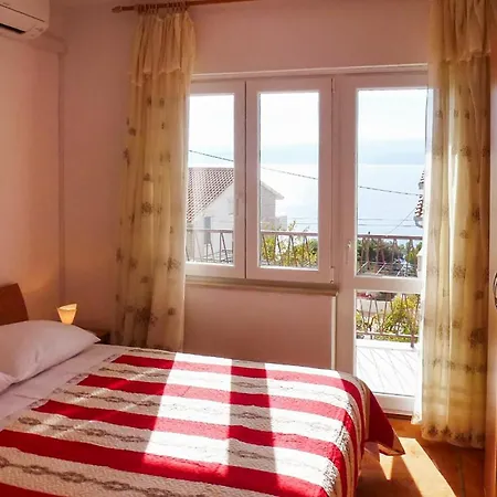 Appartamento Awesome In With Wifi Omiš